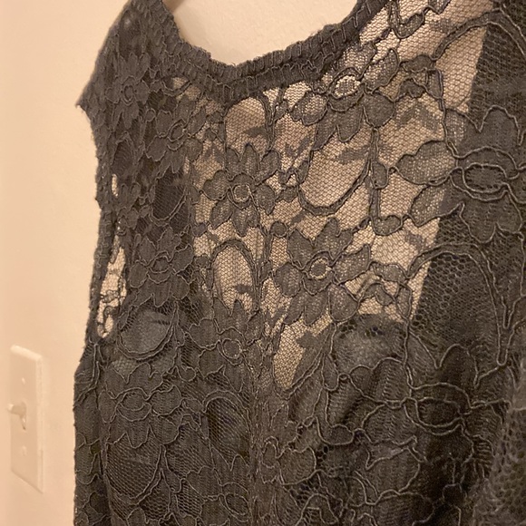 Mori Lee lace evening gown with V back - Picture 11 of 12